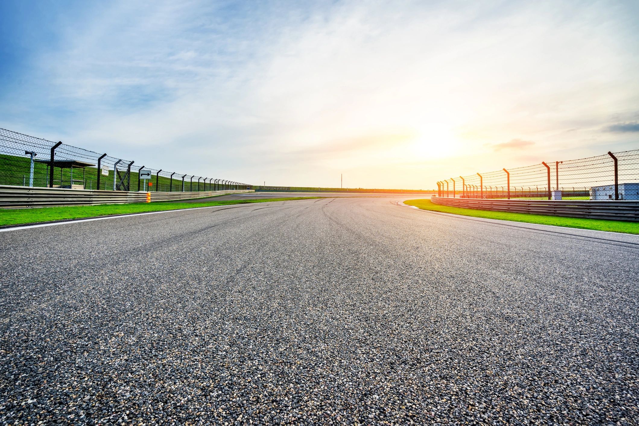 Racing circuit road